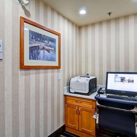Hampton Inn by Hilton Kamloops Eksteriør bilde