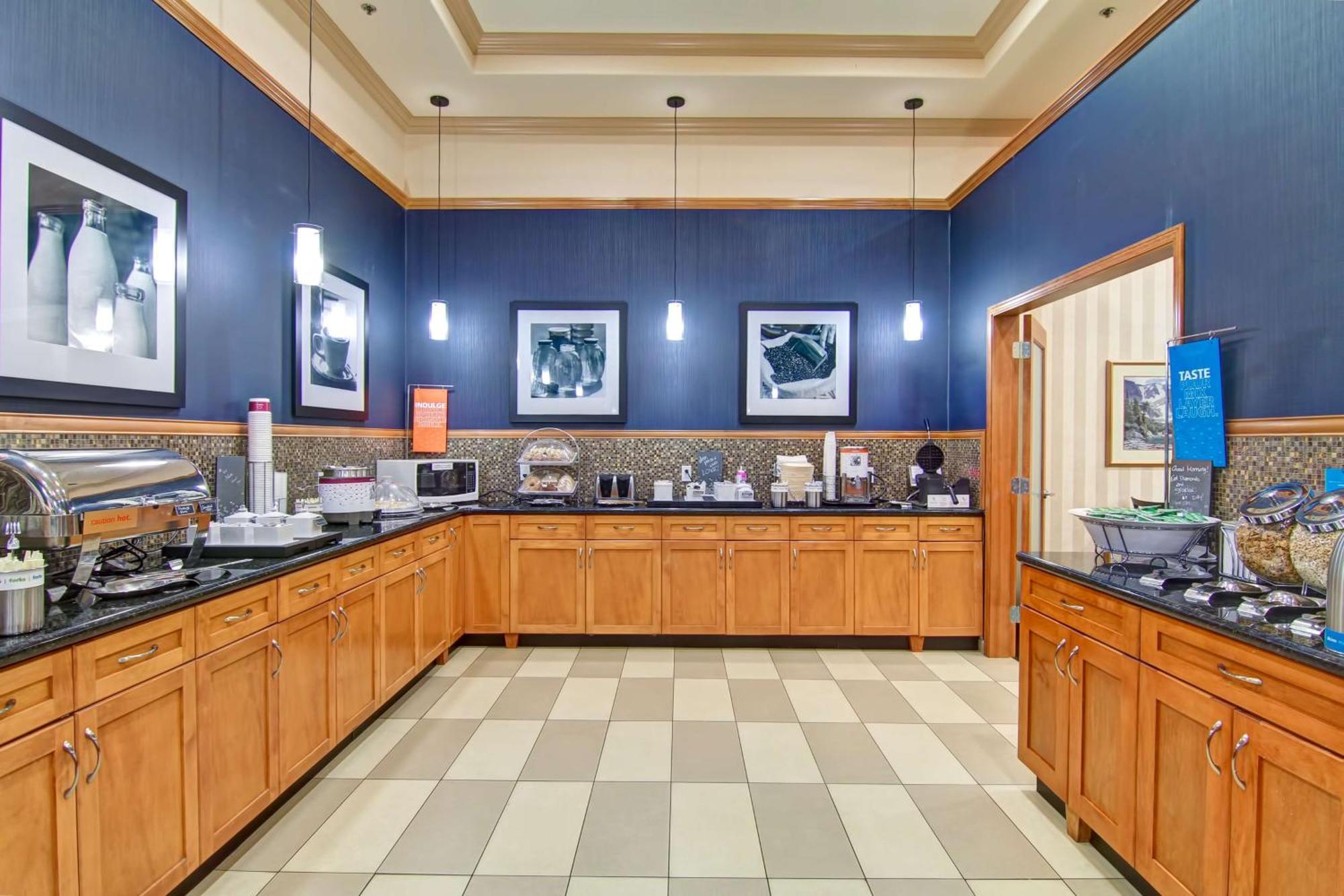 Hampton Inn by Hilton Kamloops Eksteriør bilde