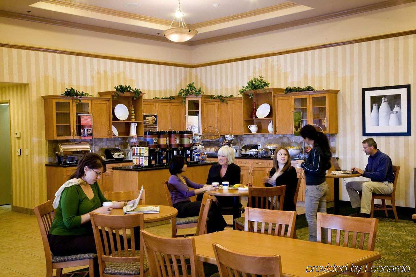Hampton Inn by Hilton Kamloops Restaurant bilde